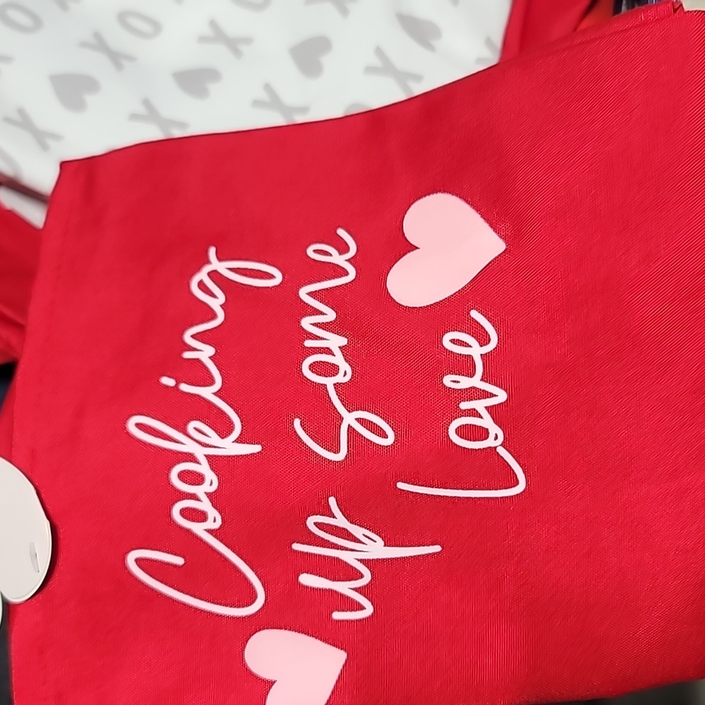Aprons - Picture 2 of 6